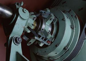 ガラス加工なら大阪硝子工業株式会社