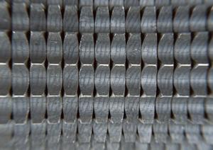 デザイン性と耐久性に優れた機器保護の新定番!